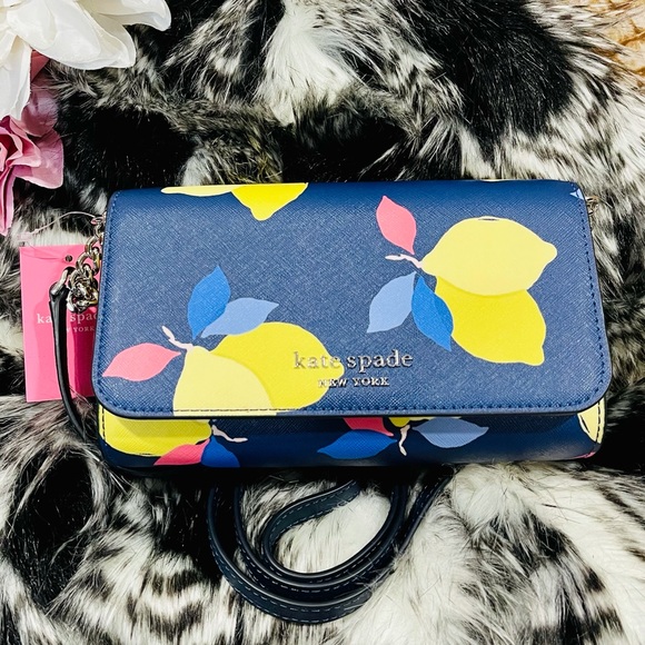 nwt! L🍋VE! this kate spade ♠️ small flap crossbody in citrus print - Picture 4 of 17